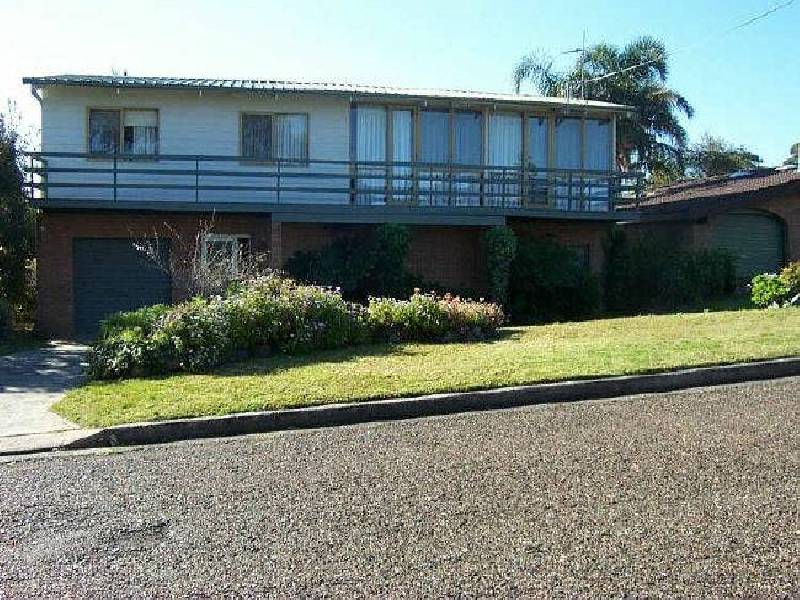 7 Jones Avenue, Mollymook NSW 2539
