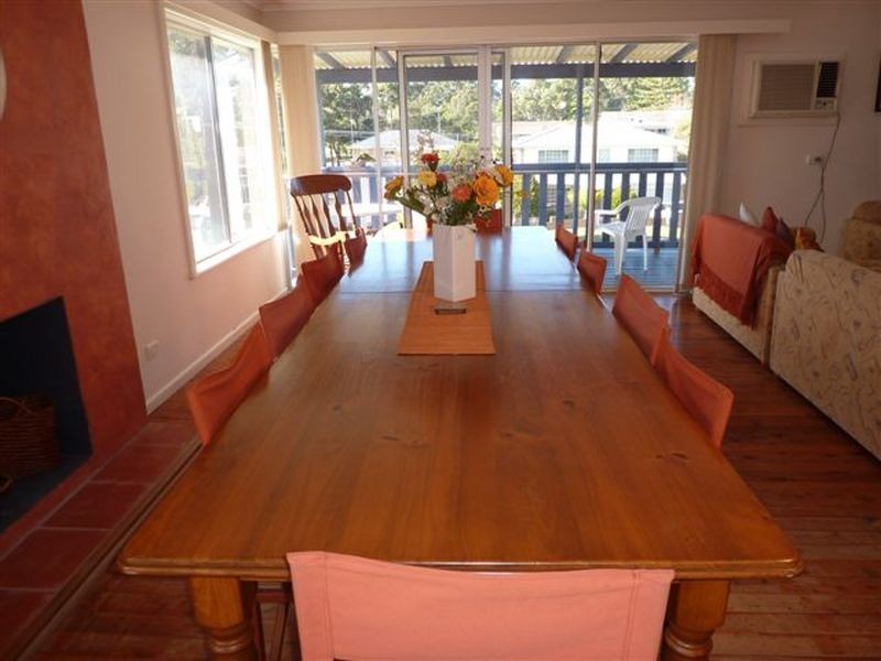 11 Clissold Street, Mollymook NSW 2539