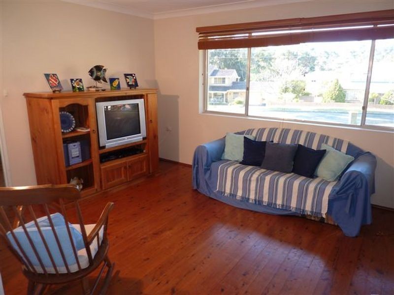 11 Clissold Street, Mollymook NSW 2539