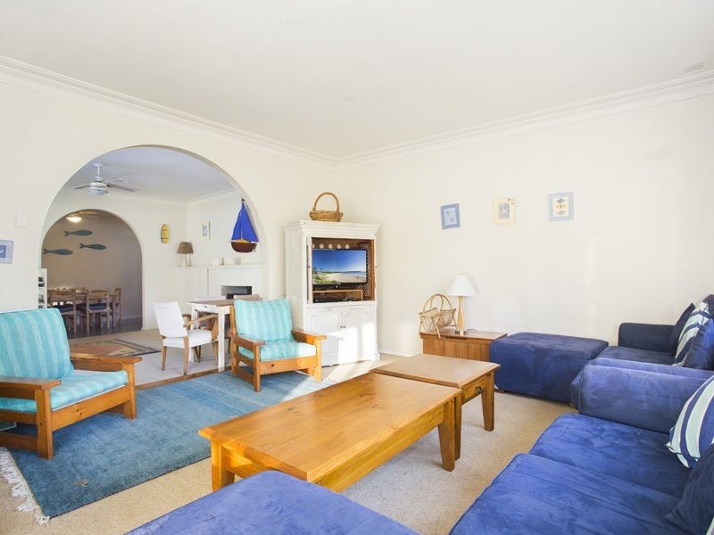 45 Golf Rd, Mollymook NSW 2539