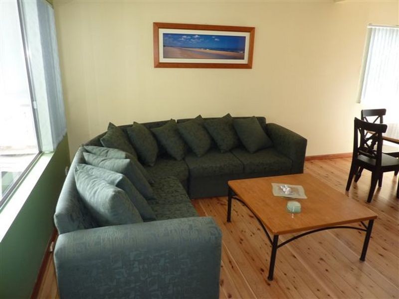 40 Entrance Road, Lake Conjola NSW 2539