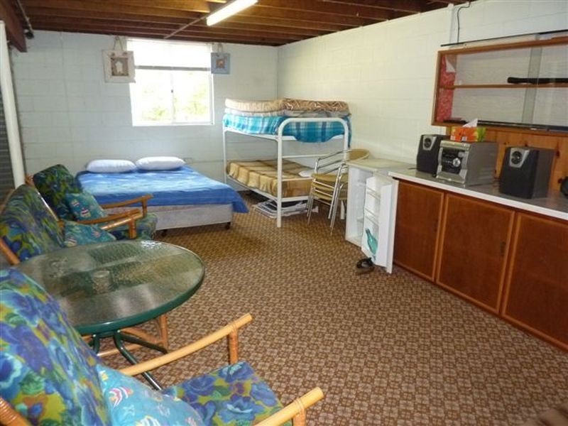 40 Entrance Road, Lake Conjola NSW 2539