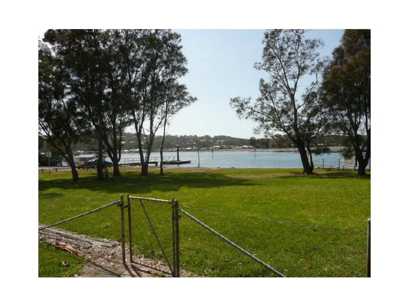 12 Maria Avenue, Burrill Lake NSW 2539