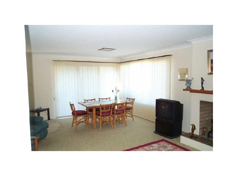 5 Shipton Cres, Mollymook NSW 2539