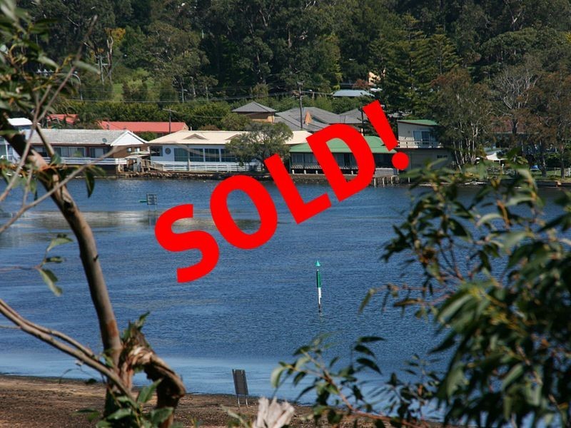 102 Canberra Crescent, Burrill Lake NSW 2539