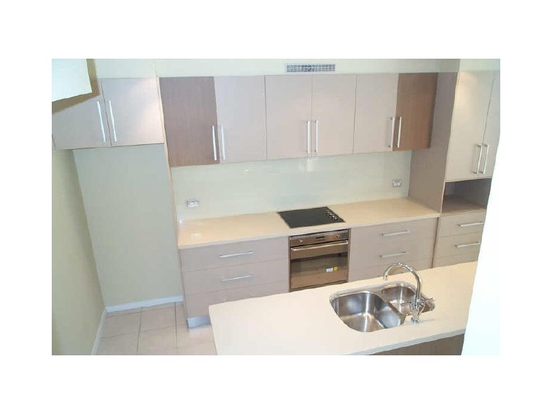 2/11 Crescent Street, Ulladulla NSW 2539