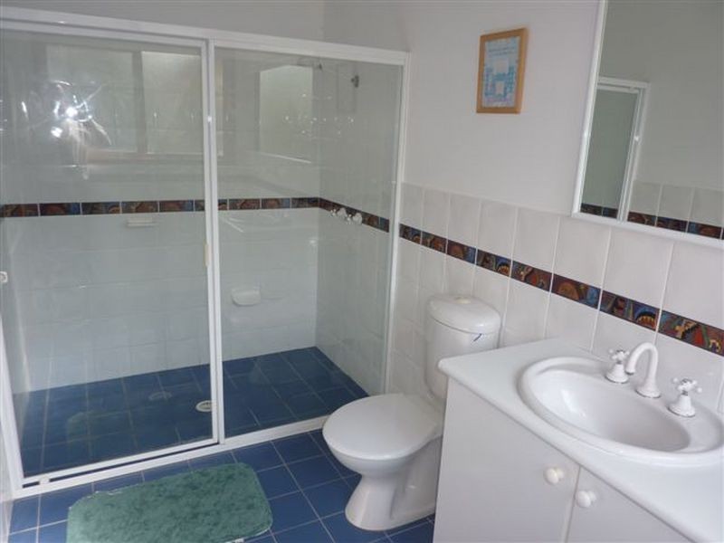 5 Macleay Street, Narrawallee NSW 2539