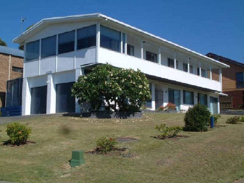 20 Shipton Crescent, Mollymook NSW 2539