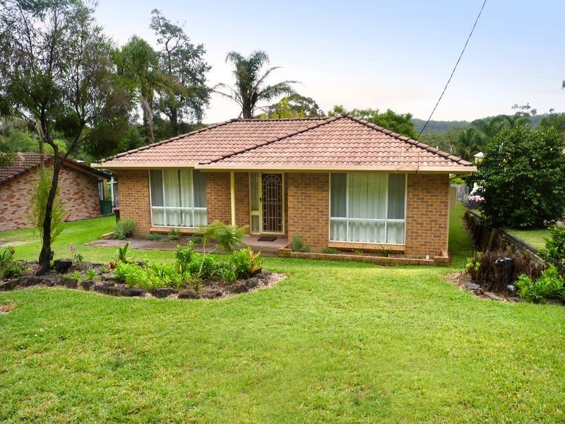 11 Stewart Street, Lake Conjola NSW 2539