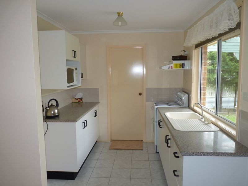 11 Stewart Street, Lake Conjola NSW 2539