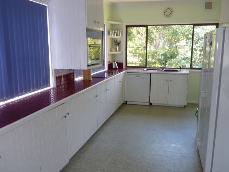 55 Carroll Avenue, Lake Conjola NSW 2539