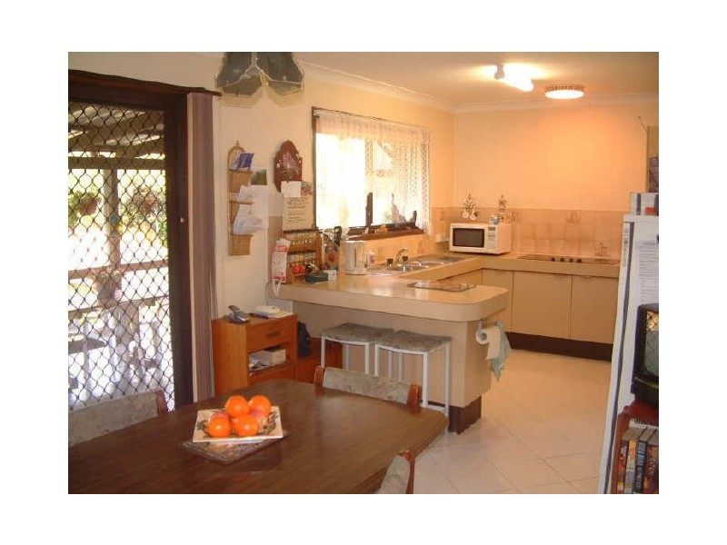 19 Valley Drive, Mollymook NSW 2539