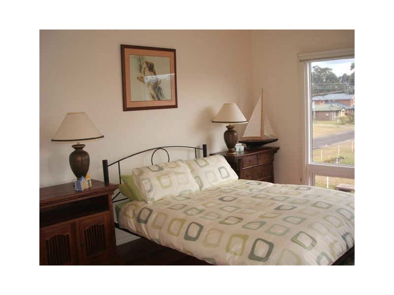 36 Parkinson St, Narrawallee NSW 2539