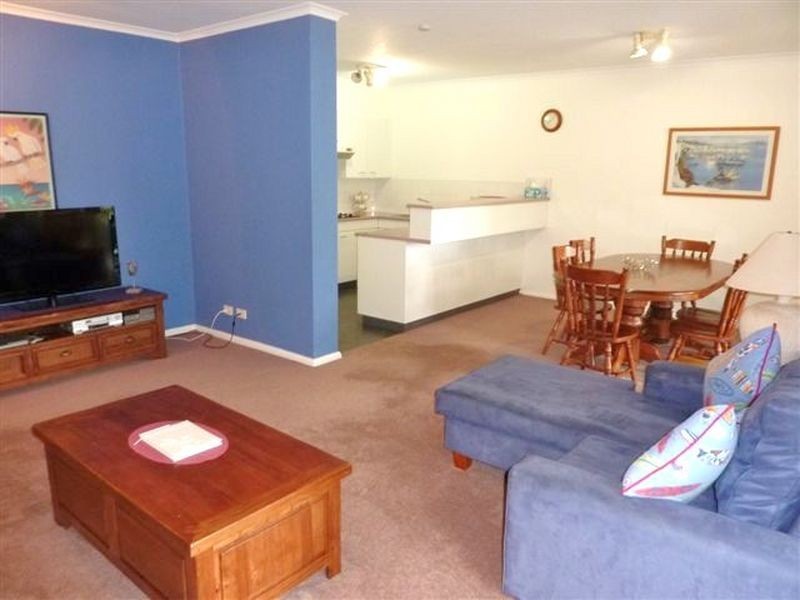 1/1A Mitchell Parade, Mollymook NSW 2539