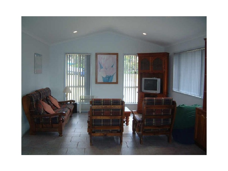 16 Gemini Way, Narrawallee NSW 2539