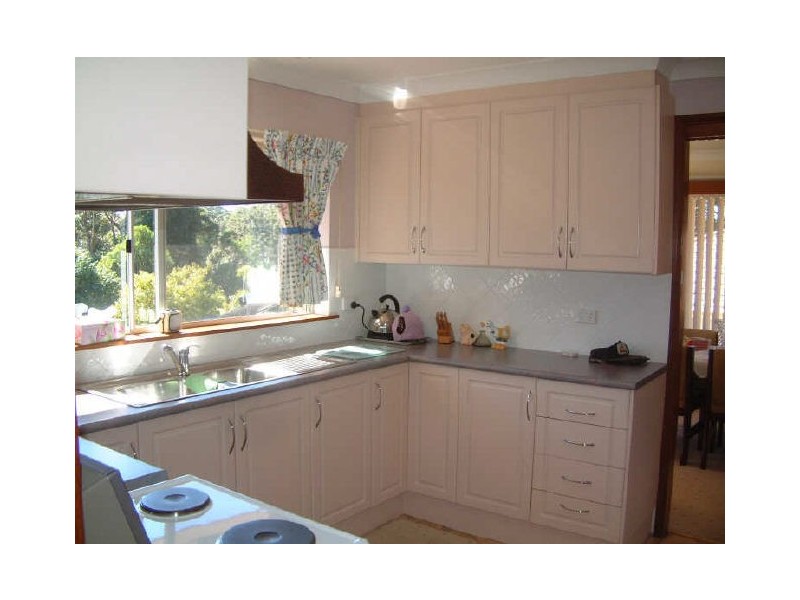 25 Mercury Drive, Lake Tabourie NSW 2539