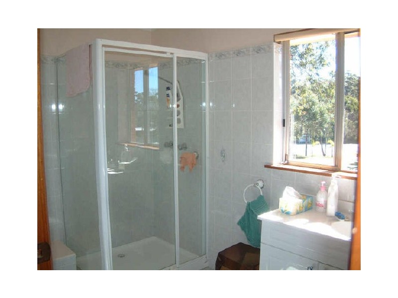 25 Mercury Drive, Lake Tabourie NSW 2539