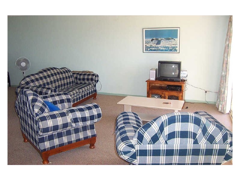 2/5 Murramerang Street, Mollymook NSW 2539