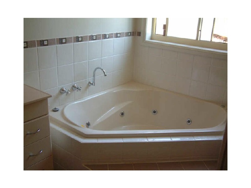 76 Garside Road, Mollymook NSW 2539