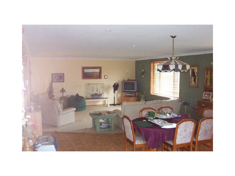 17 Casuarina Close, Burrill Lake NSW 2539