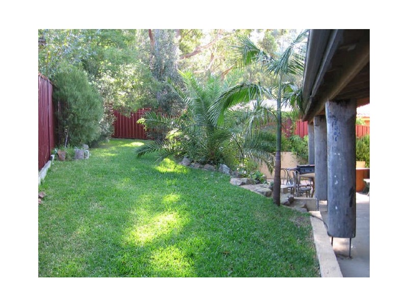 13 Blake Place, Narrawallee NSW 2539