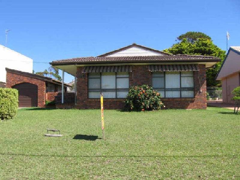 5 Seaside Parade, Dolphin Point NSW 2539