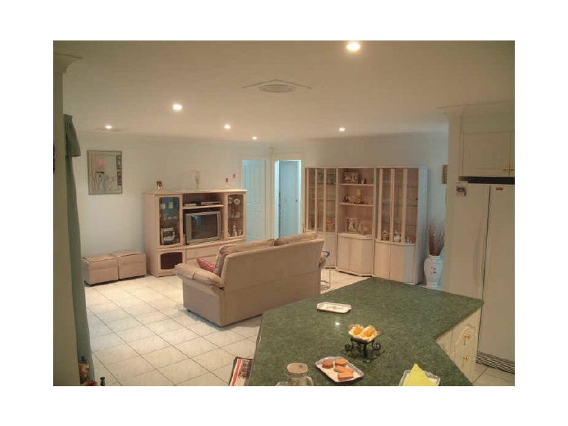 111 Leo Drive, Narrawallee NSW 2539