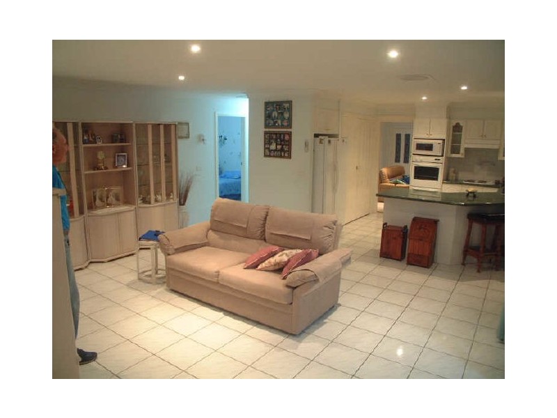 111 Leo Drive, Narrawallee NSW 2539