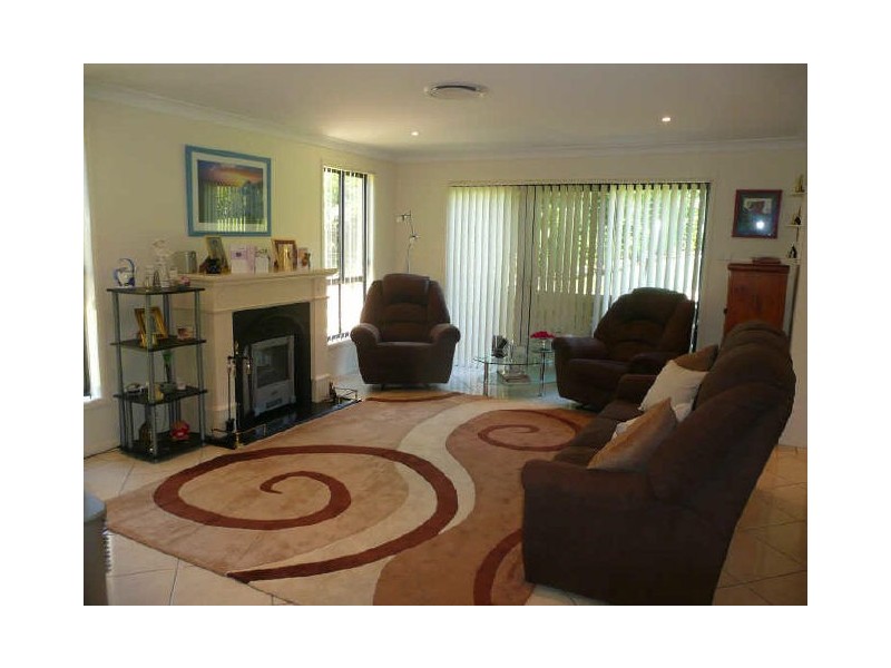 3 Lockhart Avenue, Mollymook NSW 2539