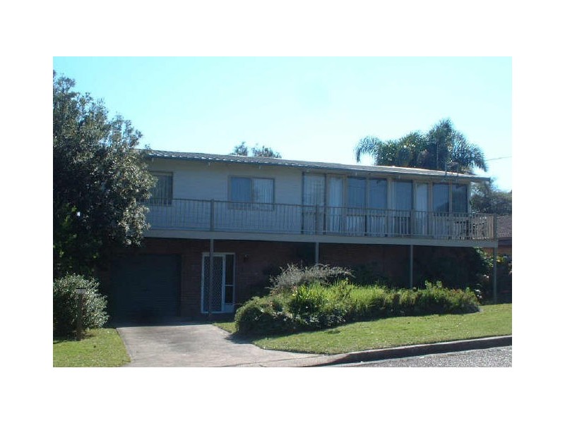 7 Jones Avenue, Mollymook NSW 2539