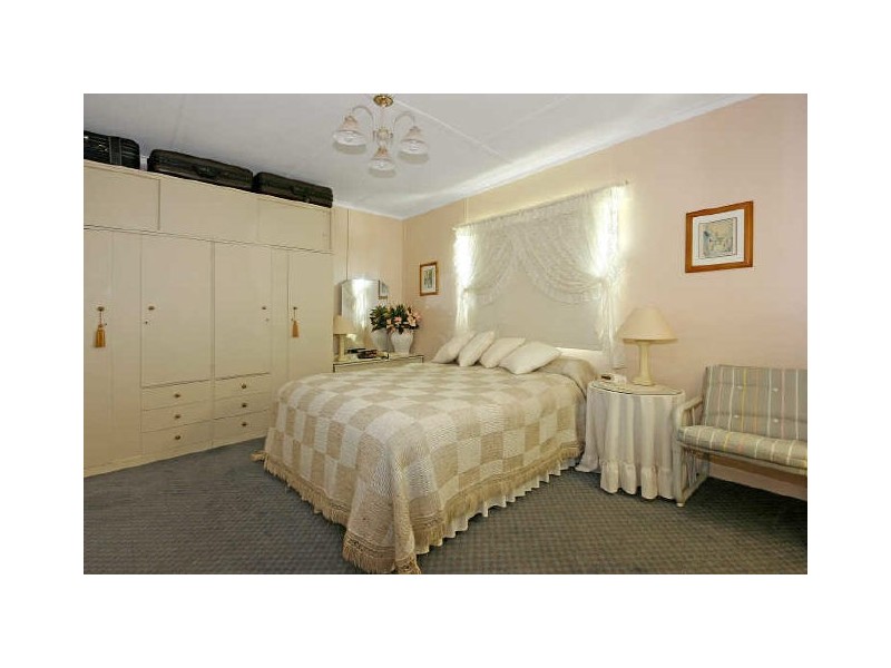 32 McDonald Parade, Burrill Lake NSW 2539