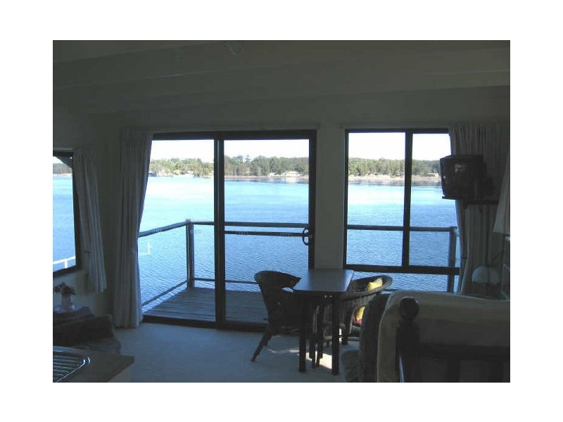 4 McDonald Parade, Burrill Lake NSW 2539
