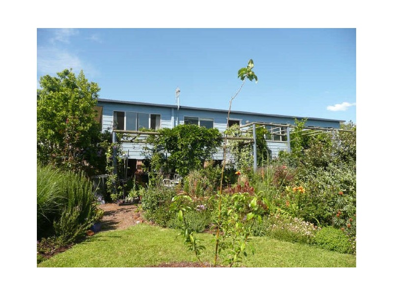 11 Skillman Place, Mollymook NSW 2539