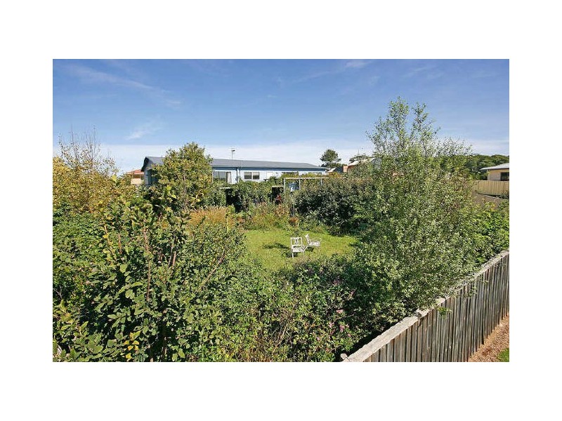 11 Skillman Place, Mollymook NSW 2539