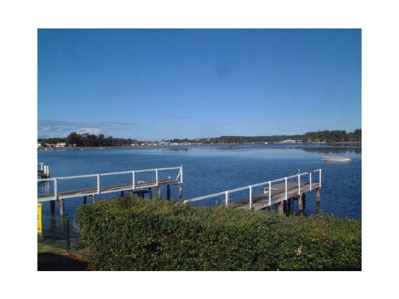 2 Kendall Crescent, Burrill Lake NSW 2539
