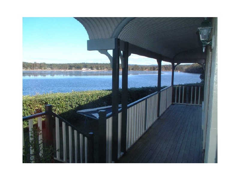 2 Kendall Crescent, Burrill Lake NSW 2539