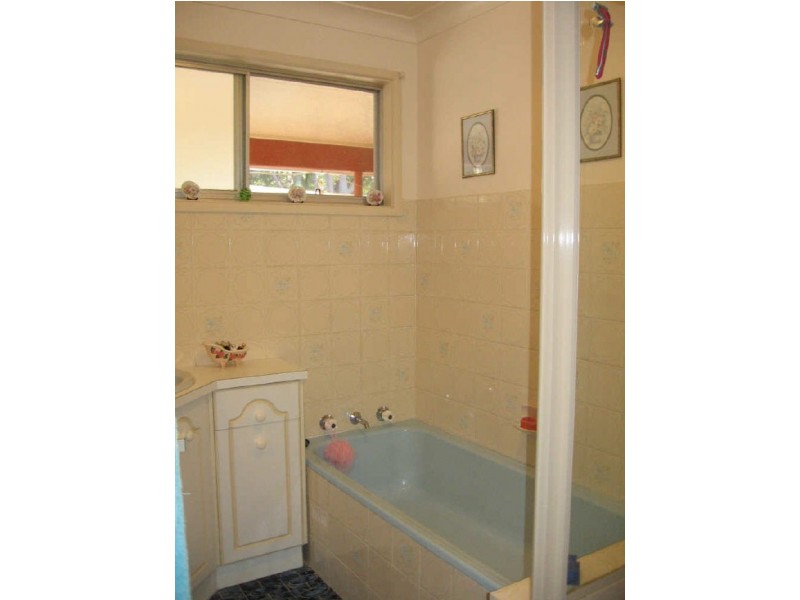 39 Wyoming Avenue, Burrill Lake NSW 2539