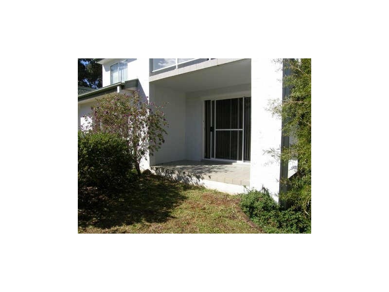 10/ 13-15 Augusta Place, Mollymook NSW 2539