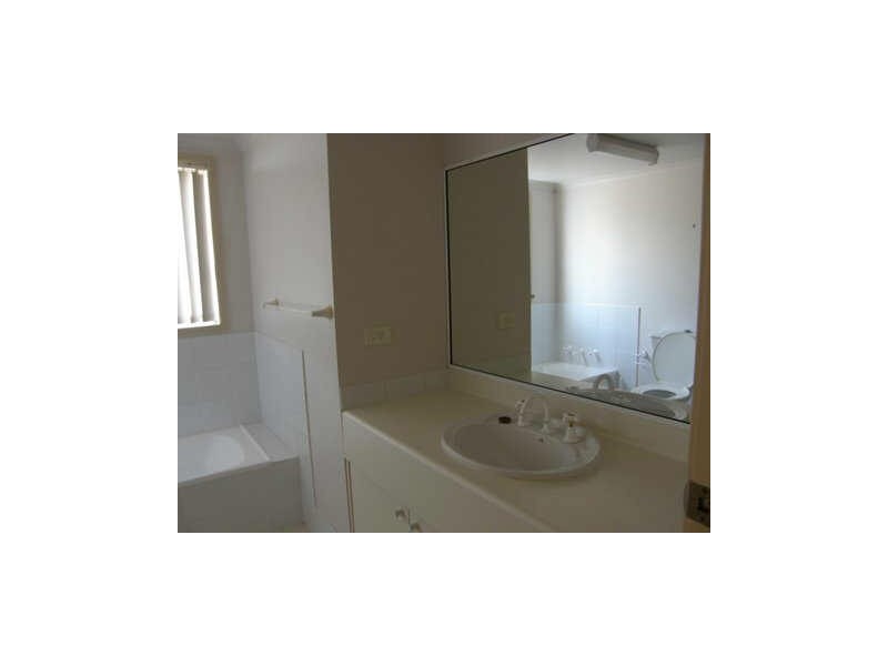 10/ 13-15 Augusta Place, Mollymook NSW 2539