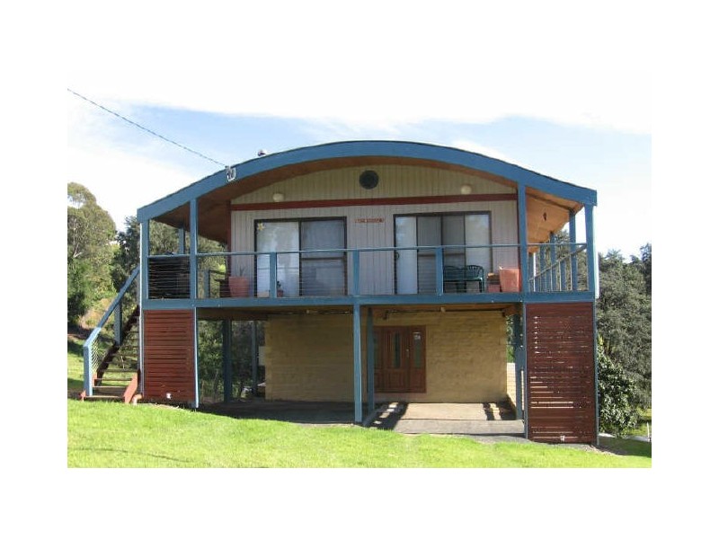 10 The Quarterdeck, Lake Conjola NSW 2539