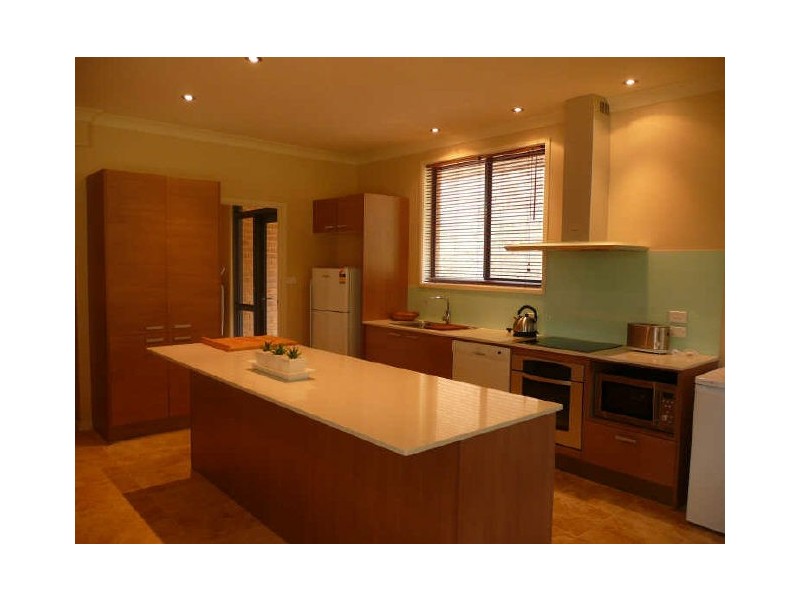 124 Sunset Strip, Manyana NSW 2539