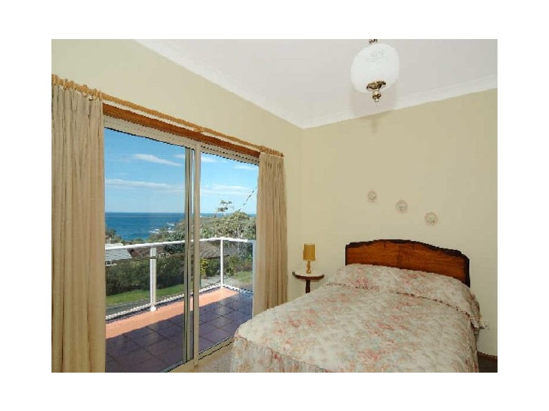 27 Pengana Crescent, Mollymook NSW 2539