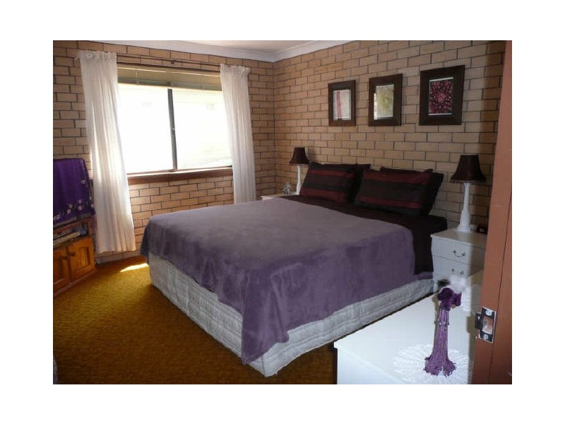 25 Canberra Crescent, Burrill Lake NSW 2539