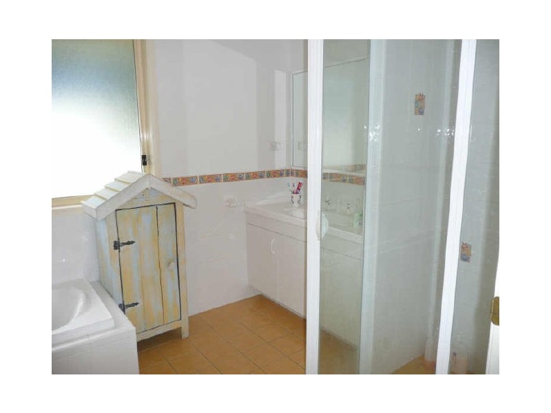 14 Wyoming Avenue, Burrill Lake NSW 2539