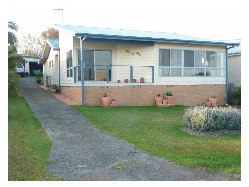 13 Dolphin Street, Ulladulla NSW 2539