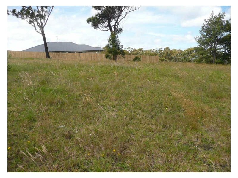18 Bada Crescent, Burrill Lake NSW 2539