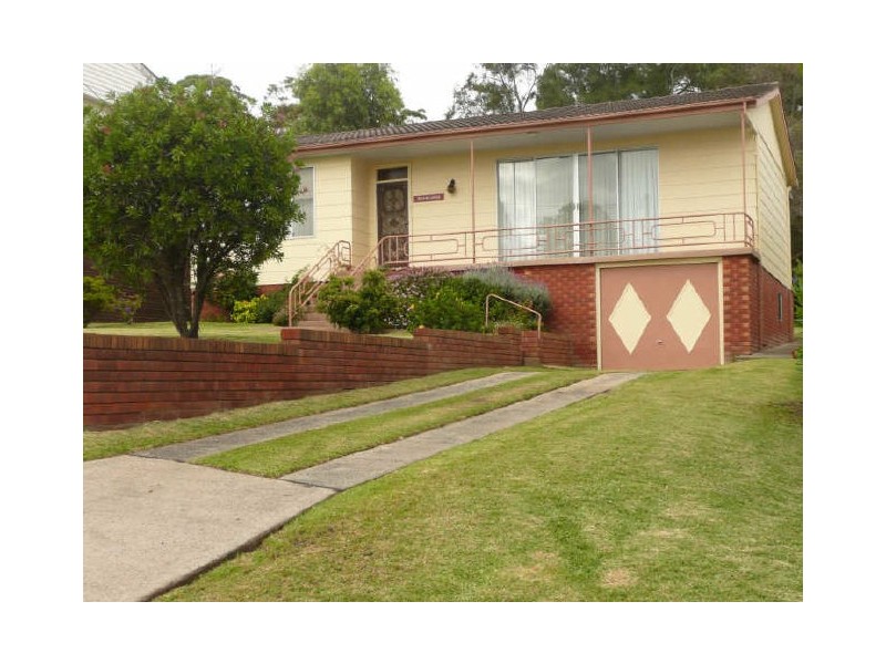 17 Davies Street, Mollymook NSW 2539