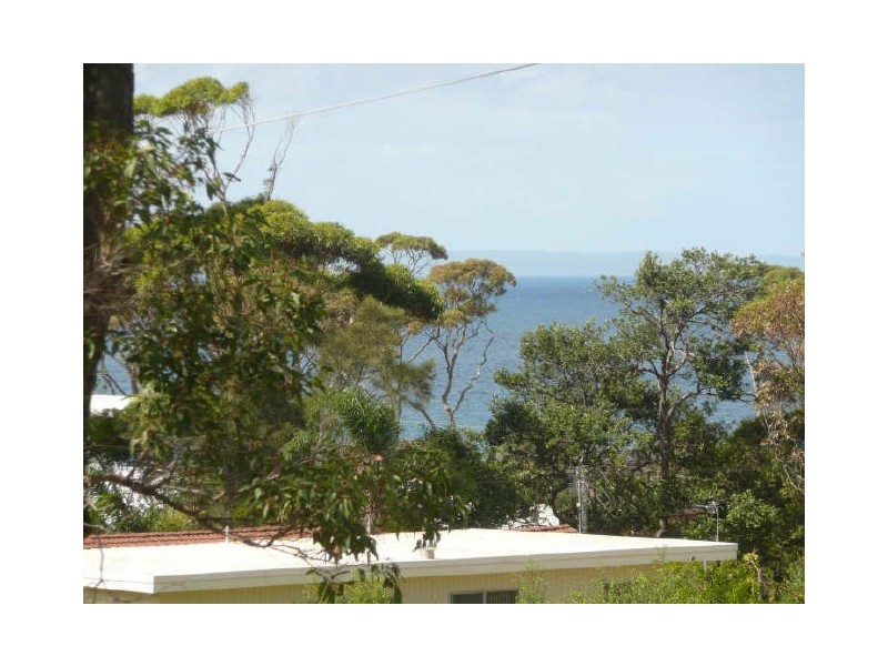 17 Davies Street, Mollymook NSW 2539