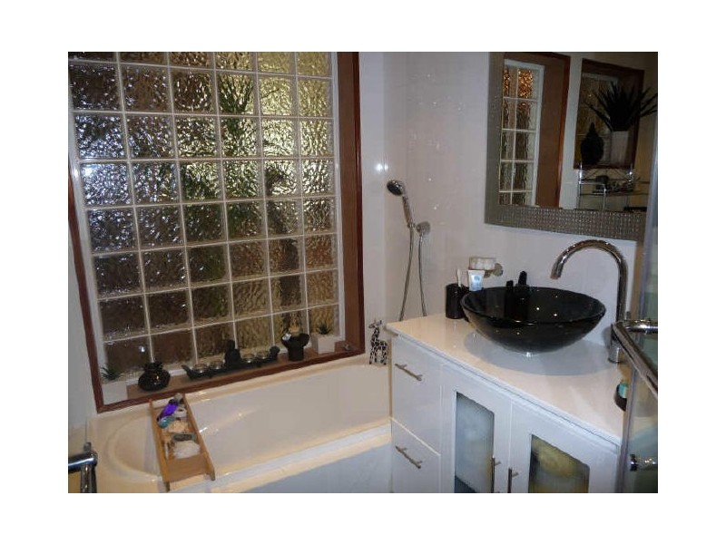 17 Kings Point Drive, Kings Point NSW 2539