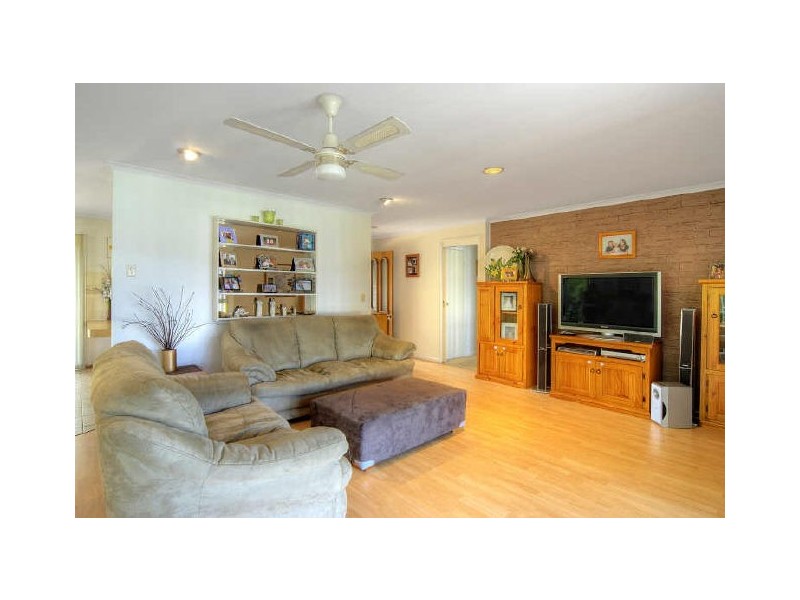 11 Honeysuckle Close, Burrill Lake NSW 2539